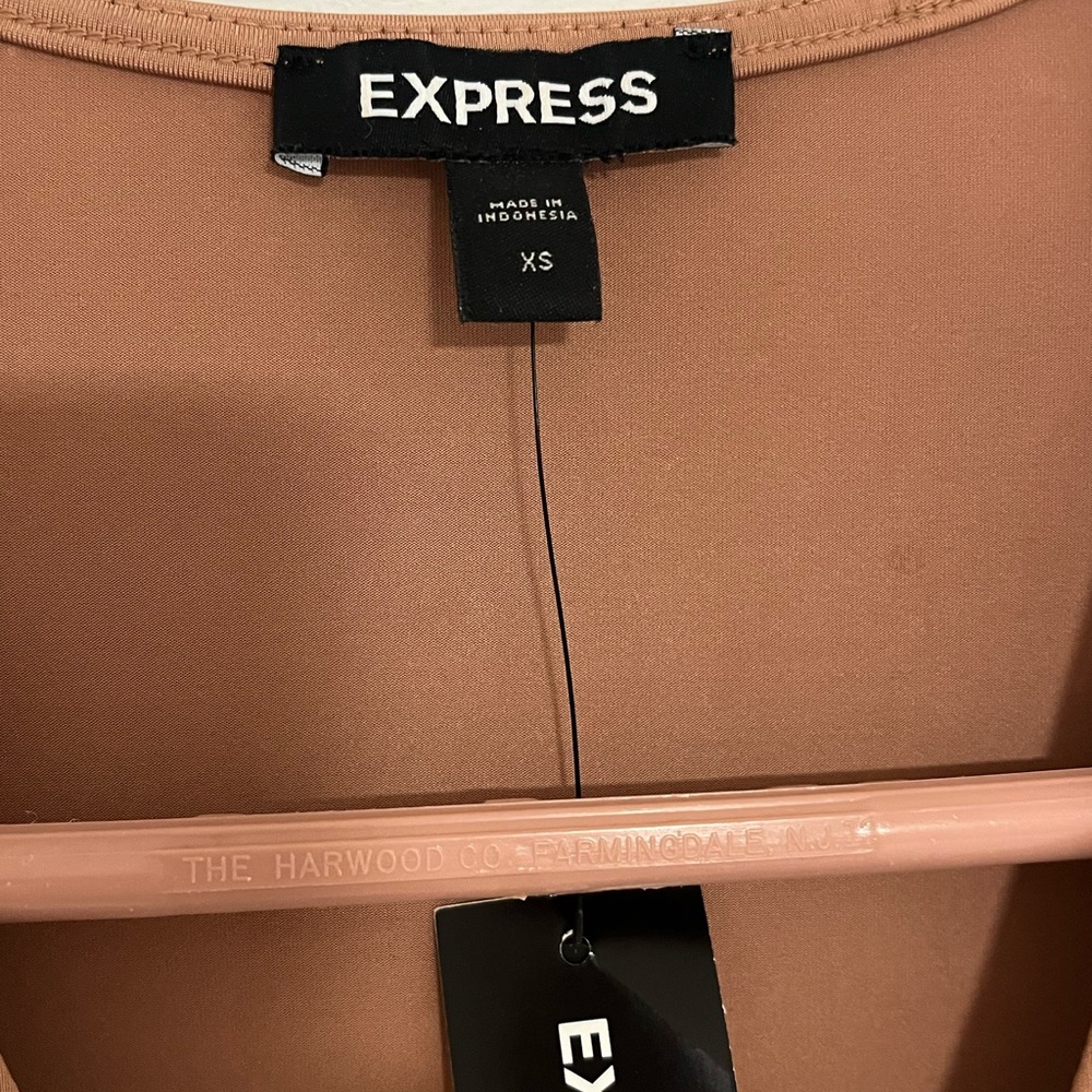 Express top - Picture 2 of 3